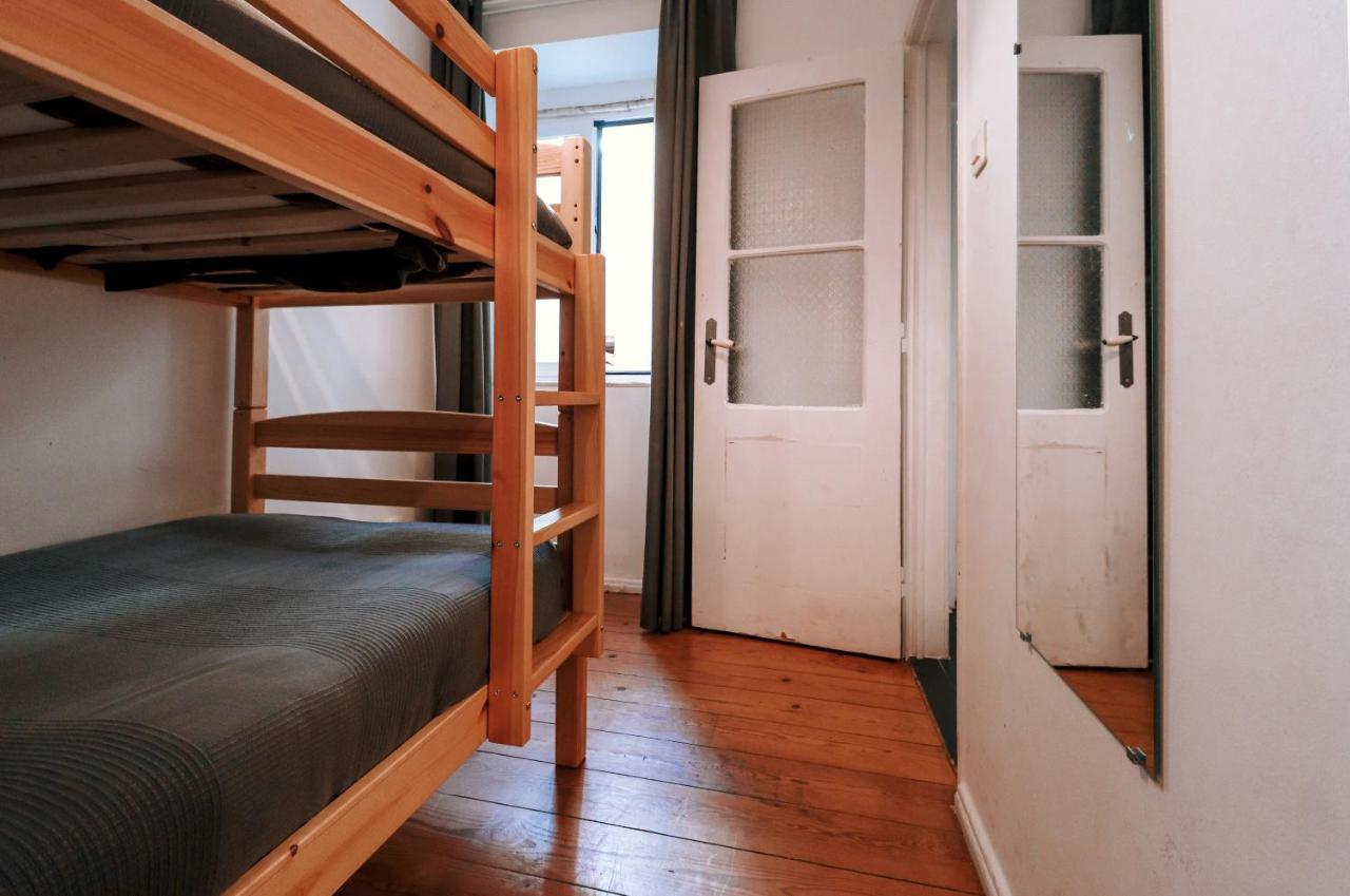 Lisbon Sant'Anna Apartments Bagian luar foto