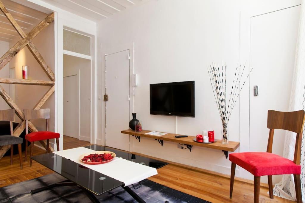 Lisbon Sant'Anna Apartments Bagian luar foto