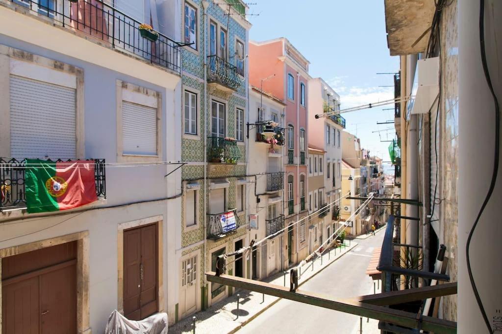 Lisbon Sant'Anna Apartments Bagian luar foto