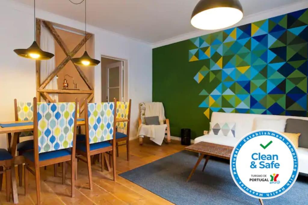 Lisbon Sant'Anna Apartments Bagian luar foto