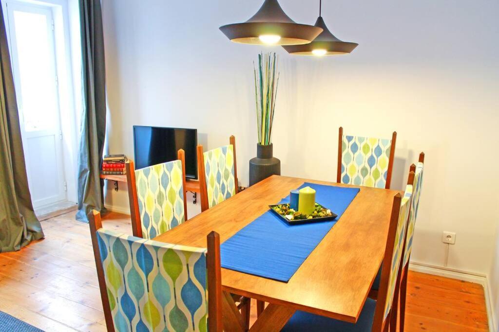 Lisbon Sant'Anna Apartments Bagian luar foto