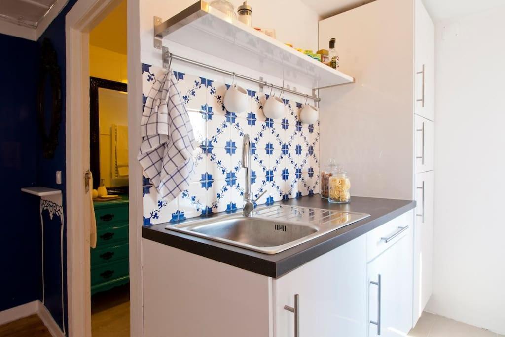 Lisbon Sant'Anna Apartments Ruang foto